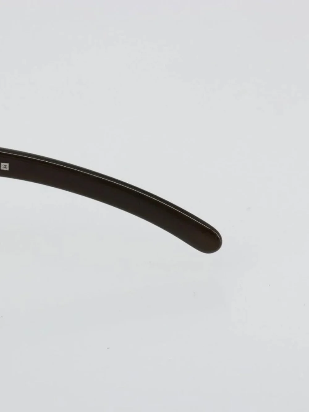 CHANEL brand	chanel color	brown